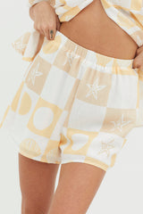 Just A Hunch Shorts Shell Print Yellow Multi